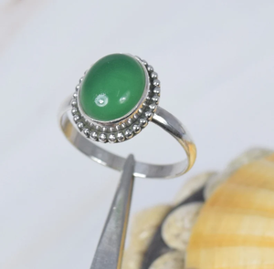 แหวนพลอยโอนิกซ์สีเขียวเงินสเตอร์ลิงทำด้วยมือเครื่องประดับอัญมณีรูปวงรีสำหรับเป็นของขวัญคริสต์มาสเครื่องประดับแฟชั่น - Product Image 1