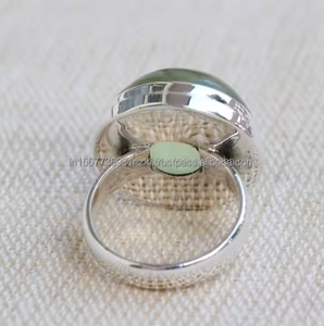 Bague Aventurine Vintage Bague de mariage en pierres précieuses vertes Nature Inspiré Bijoux en argent faits à la main Rhodium Cadeau pour lui/elle pour les fêtes - Product Image 5