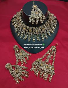 Ensemble de collier ras du cou ethnique plaqué or pour mariée, boucles d'oreilles, maang tikka, bijoux tendance faits à la main pour mariage, fiançailles, anniversaire - Product Image 2