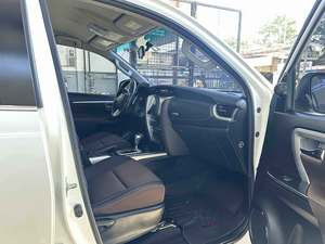 Usado Clean 2019 Toyo_ta fortuner - Product Image 3