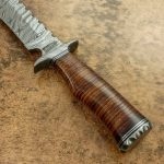 Cuchillo Bowie de Supervivencia y Caza para Exteriores, Hecho a Mano, de Acero de Damasco, Hoja Fija de Espiga Completa, Mango de Cuero |   OEM Personalizable - Product Image 5