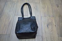 Tas Tote Vintage Wanita Kulit Asli Penutup Magnetik Pola Solid Semua Musim Model Moroccansoul 768