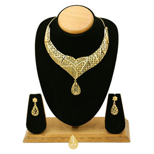 Dazzling Divinity Forming Filigrana Gargantilla Set - Product Image 1