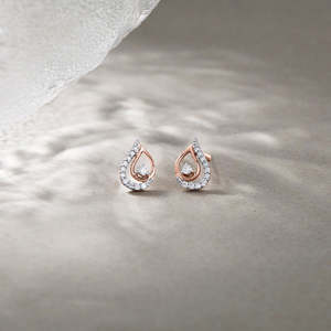 Boucles d'oreilles clous en diamant Dew Drift - Product Image 1