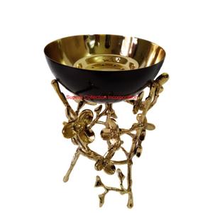 Brûleur de Bakhoor en métal décoratif pour la maison au design vintage avec design floral, parfait pour la décoration intérieure et les centres de table - Product Image 5