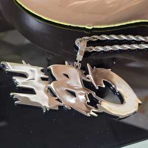 Colgante de plata de ley 925 con baño de rodio, diamante de moissanita VVS, letra personalizada, para hombre y mujer, estilo hip hop, para fiestas. - Product Image 2