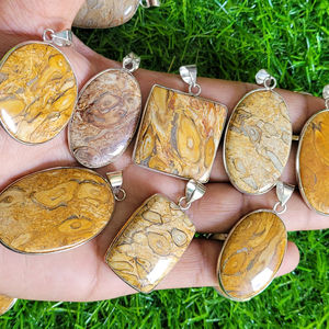 Colgante de madera patrificada Colgante de piedras preciosas sueltas de plata alemana Colgantes de piedra de alta calidad - Product Image 4