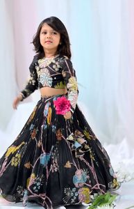 Nouveau 2025 enfants portent doux Chinon soie Multi fil et broderie et impression numérique travail Lehenga Choli avec Dupatta en ligne Inde - Product Image 5