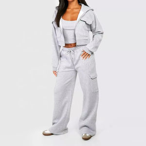 Nouveaux sweats à capuche courts pour femmes, personnalisés, d'hiver, avec fermeture éclair sur le devant et poches - Gris clair, polyester/coton, sweats écologiques - Product Image 6
