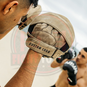 2026 Highland Quality Top Design Guantes Curvos de Boxeo MMA para Entrenamiento, de Cuero PU Duradero y Personalizable para Gimnasio - Product Image 4