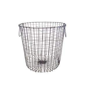 Panier de rangement moderne en fil de fer écologique de haute qualité avec poignées, en métal maillé noir thermolaqué, pour cuisine, garde-manger et décoration intérieure - Product Image 1