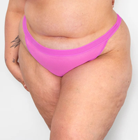 Livraison rapide Culottes pour femmes 100% coton Culotte string en coton respirant Options multicolores Sexy G-string pour femmes grandes tailles