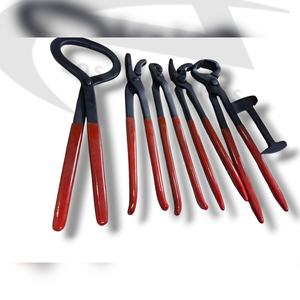 Kit d'outils d'entretien des sabots de cheval Costa Sports Equestrian, 6 pièces, acier inoxydable, revêtement en caoutchouc noir, sac d'outils de fermeur de sabots - Product Image 1