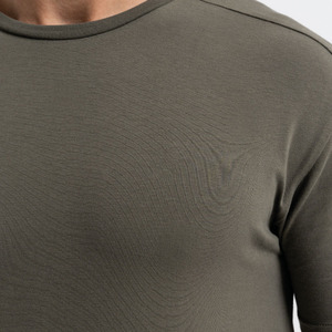 Nouveau T-shirt en maille pour homme, coupe ajustée, vert olive, de haute qualité, nouveau design, confortable, tendance, séchage rapide, décontracté - Product Image 3