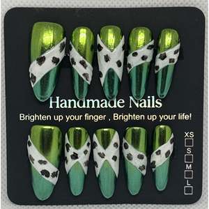 Uñas Artificiales Grinch (Mediano) - Product Image 1