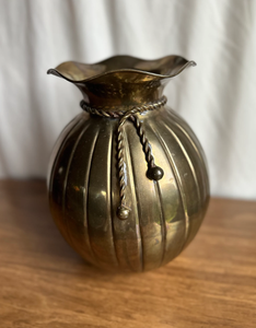 แจกันดอกไม้ทำจากทองเหลืองสลักลายดอกไม้สไตล์เอเชียแบบชนบทสำหรับตกแต่งบ้าน - Product Image 6