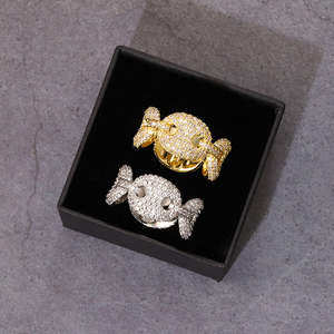 แหวนเพชรโมอิสซาไนต์ ผ่านการทดสอบเพชร คลาสสิก สำหรับการติดตั้งแบบ Prong Setting  ทำจากเงินแท้ 925 ชุบทอง แหวนคุณภาพดี - Product Image 2