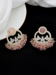 Pendientes de estilo religioso étnico clásico Perlas y cuentas iluminadas por la luna con aleación chapada en oro y cadenas para fiestas de bodas ortodoxas - Product Image 2