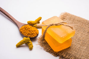 Savon nettoyant naturel fait à la main 20g Barre de savon au curcuma ANGLE - Product Image 3