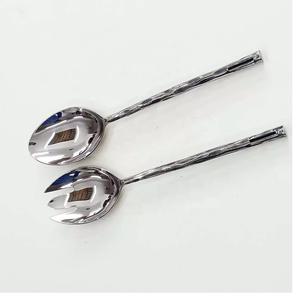 Ensemble de couverts en métal, nouveau Look, couverts en métal, nouveau Look, serveur de salade en métal plaqué or avec poignée en émail - Product Image 6