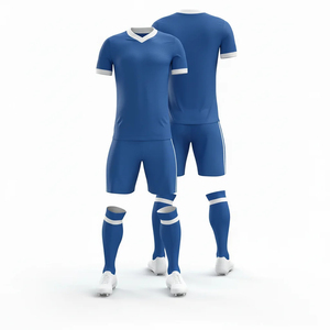 Tenue de football personnalisée OEM avec impression du nom et du numéro de l'équipe, maillot de football bleu clair avec col blanc, chaussettes courtes, kit pour hommes - Product Image 3