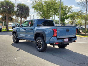 Toyota Tacoma TRD Off-Road HV d'occasion 2026 - Product Image 4