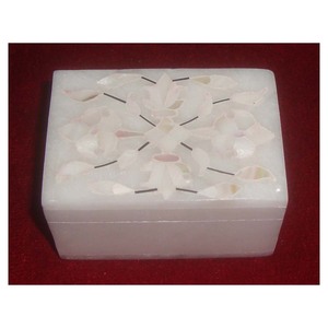 Conception pure de nacre et abat-jour pur fait à la main et poli pour la décoration de la maison avec une finition fine - Product Image 1