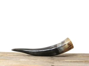 CORNE NATURELLE DE MEILLEURE QUALITÉ Célébrez Noël avec une corne à boire Viking authentique pour l'hydromel et les acclamations des fêtes - Product Image 5