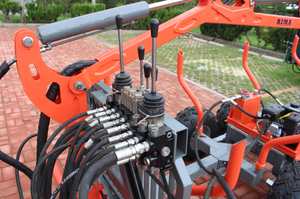 Forestey Holzfällerkräne für Brennholz – Benzin-Holzanhänger mit Kran, Holzverlader und Greifer - Product Image 5