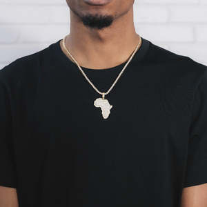 Venta al por mayor 925 plata esterlina 18K chapado en oro VVS Moissanite diamante colgante estilo Hip Hop Iced Out África mapa para hombres - Product Image 2