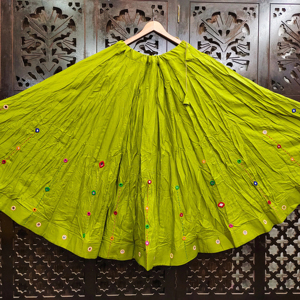 กระโปรงชานียาอินเดียขายดีที่สุด ผ้าเรยอนคอตตอนแท้ ดีไซน์พิเศษและเป็นเอกลักษณ์สำหรับผู้หญิงและเด็กผู้หญิง เหมาะสำหรับงานเทศกาลและงานปาร์ตี้ - Product Image 2