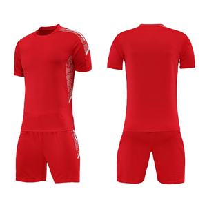 Tenue de football personnalisée en tissu à séchage rapide, maillots et uniformes de football imprimés et uniformes de football simples pour jeunes - Product Image 1