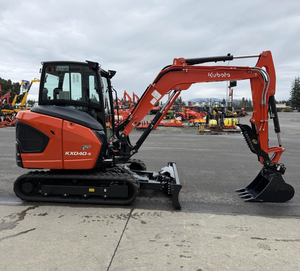 Miniexcavadora Compacta Kubota KX040-5 de 4 Toneladas de Grado Superior, Equipo Hidráulico de Movimiento de Tierras para Contratistas - Product Image 1