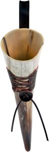 Gobelet à boire en corne viking traditionnel pour reconstitution historique et cosplay, mug en corne viking rustique avec texture de corne naturelle à bas prix - Product Image 4