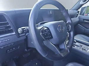 2024 L-e-x-u-s G X 550 Premium + bajo kilometraje y precio asequible en stock listo para enviar - Product Image 1