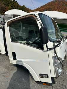 Cabina Usada para ISUZU NPR85 - Product Image 2