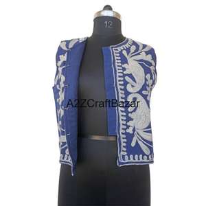 Veste élégante pour femmes en coton brodé Suzani, demi-manches, courte, d'hiver, faite à la main, pour les événements et les fêtes - Product Image 1