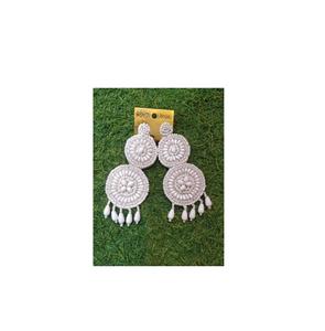 Boucles d'oreilles brodées de haute qualité, bijoux de mode élégants, taille personnalisée, fabrication artisanale, perles de rocaille brodées - Product Image 5