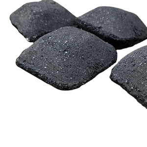 Briquettes de charbon de bois en forme d'oreiller en coque de noix de coco de qualité restaurant pour barbecue, pour importateurs en gros et acheteurs Horeca - Product Image 3