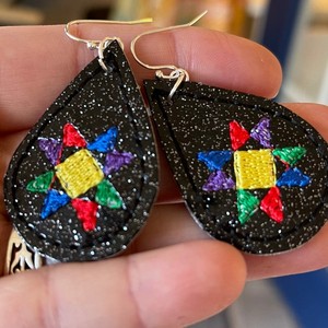 ต่างหูลูกปัดหลากสีตามสั่งสำหรับผู้หญิงเครื่องประดับสำหรับงานเลี้ยงในราคาที่ดีที่สุด - Product Image 3