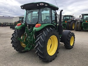 Tracteur à chenilles JOHHN DEEERE 5115M 2022, 180 CV avec boîte de vitesses, pompe et roulement - Product Image 6