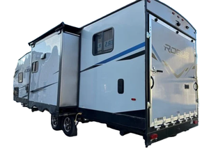 Remolques de viaje FOREST RIVER VENGEANCE ROGUES 26VKS HAULERS 2022 EN VENTA - Product Image 2