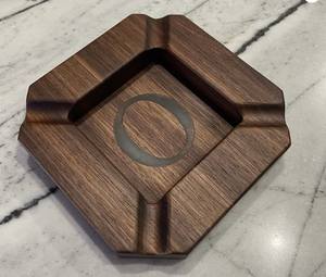 Cenicero de Madera de Primera Calidad Hecho a Mano |   Cenicero de Madera Natural Maciza con Acabado Liso |   Cenicero Ecológico y Duradero - Product Image 6