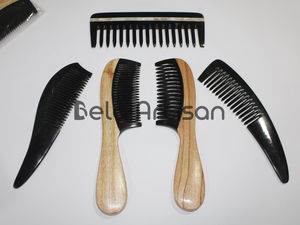 Peigne à cheveux en corne de buffle authentique fabriqué à la main produit de soin des cheveux naturel antistatique de qualité supérieure en vrac naturel - Product Image 3
