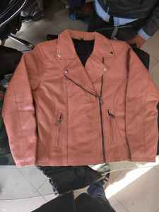 Chaqueta de cuero cálida de invierno informal para hombre, piel de oveja transpirable, precio razonable con servicio OEM - Product Image 3