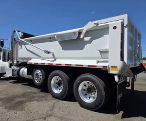 Camión Volquete Usado Peterbilt 389 de Tres Ejes, Totalmente Equipado - Motor Cummins de 485HP, Transmisión Manual de 10 Velocidades, en Venta - Product Image 2