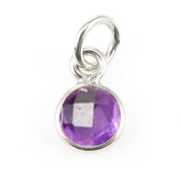 Pequeño colgante de plata de ley 925 con engaste chapado en oro y piedra preciosa natural de 6 mm, certificado por terceros, excelente.