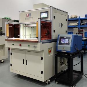 Machine de moulage à basse pression à table rotative professionnelle pour le surmoulage de circuits imprimés et l'étanchéité - Product Image 3