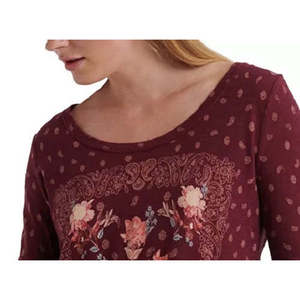 เสื้อยืดผู้หญิง Lucky Brand รุ่น Matchbox สีเบอร์กันดี แดงหลายเฉด ไซส์เล็ก ระบายอากาศได้ดี - Product Image 2