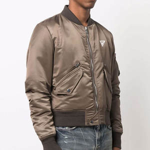 Brown Varsity Bomber Jacket Mens High Street Style Winter Stand Collar Diseño personalizado OEM Venta al por mayor 2025 Chaqueta de moda para hombres - Product Image 1